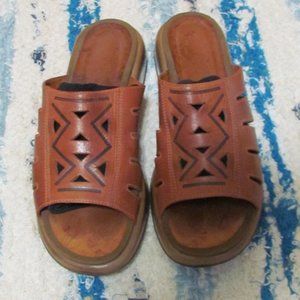 Dansko Brown/Tan slip on sandals size 40 (9/9.5/10)